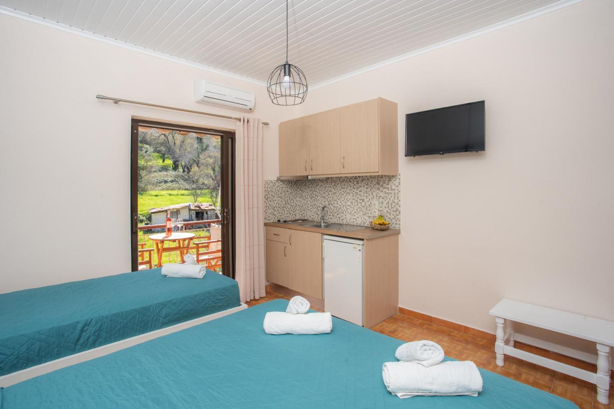 Eros Appartments Kalamítsi Extérieur photo